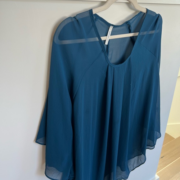 Sheer Navy Blue High Low Shrug Blouse | Poshmark - Picture 3 of 10
